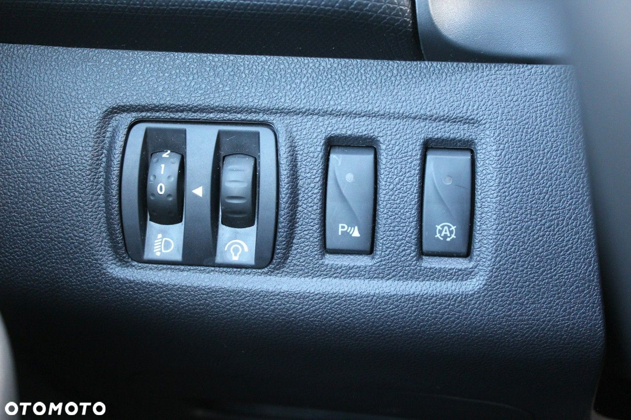 Renault Clio - 22