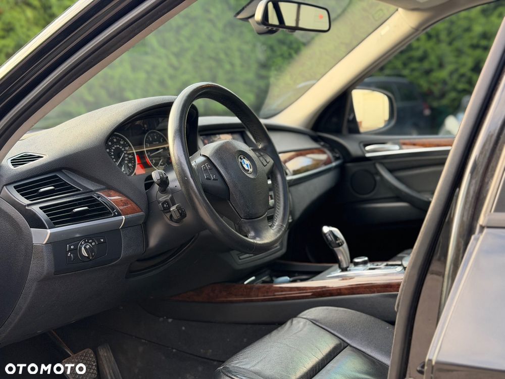 BMW X5 xDrive35i - 16