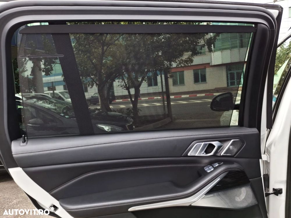 BMW X7 xDrive40d - 27