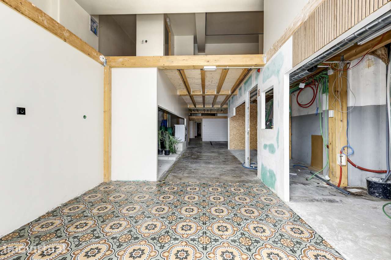 Armazém Único em Localização Prime de Lisboa - Perto de Santa Apolónia - Grande imagem: 5/38