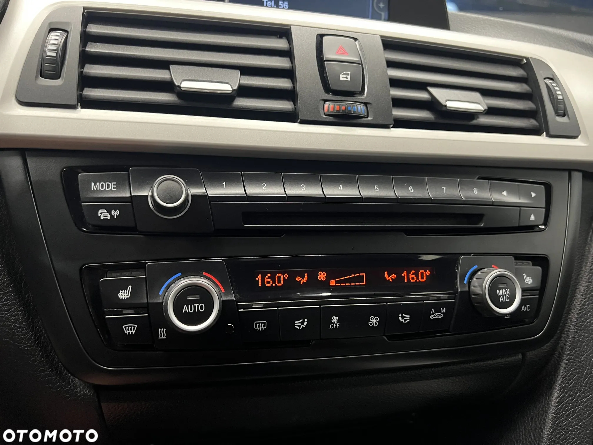 BMW Seria 3 318d DPF Touring - 30