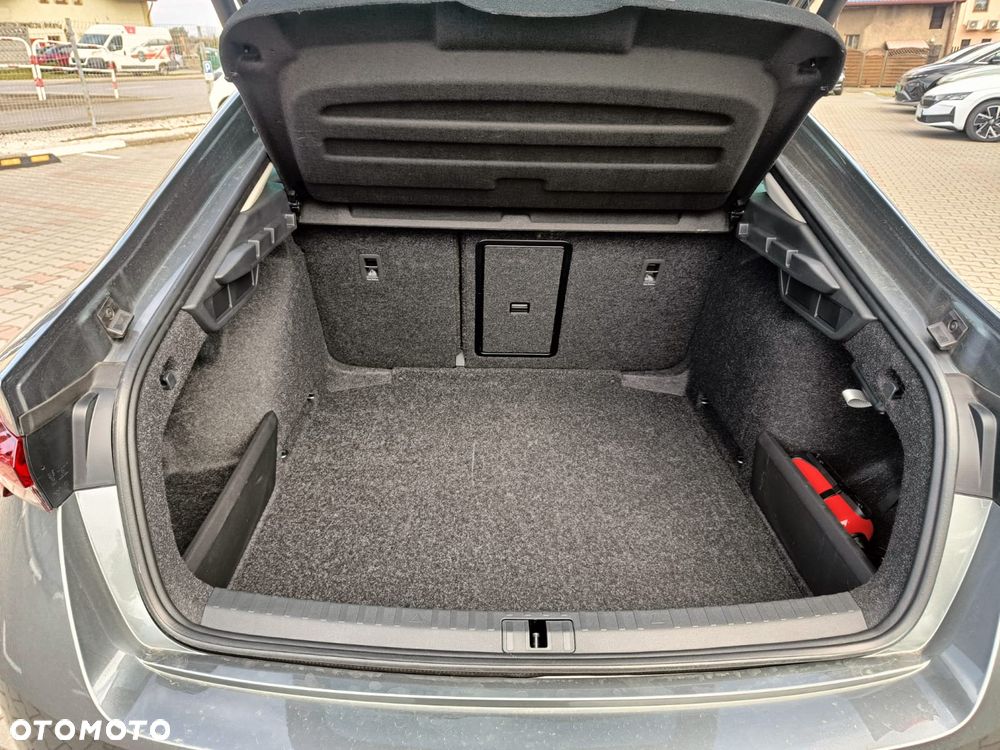 Skoda Octavia 1.5 TSI mHEV Selection DSG - 20