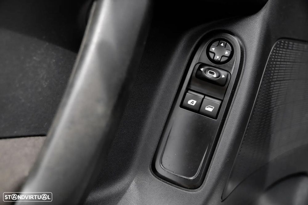 Citroën C3 1.2 PureTech Feel - 23