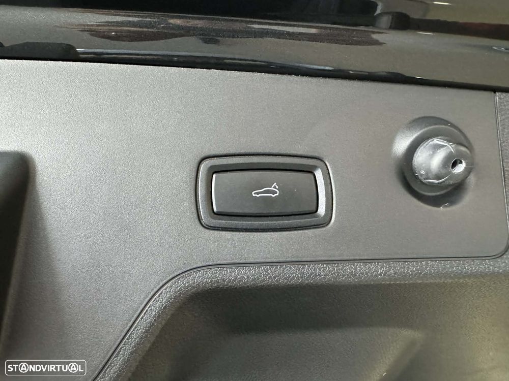 Porsche Panamera Sport Turismo 4 E-Hybrid - 32