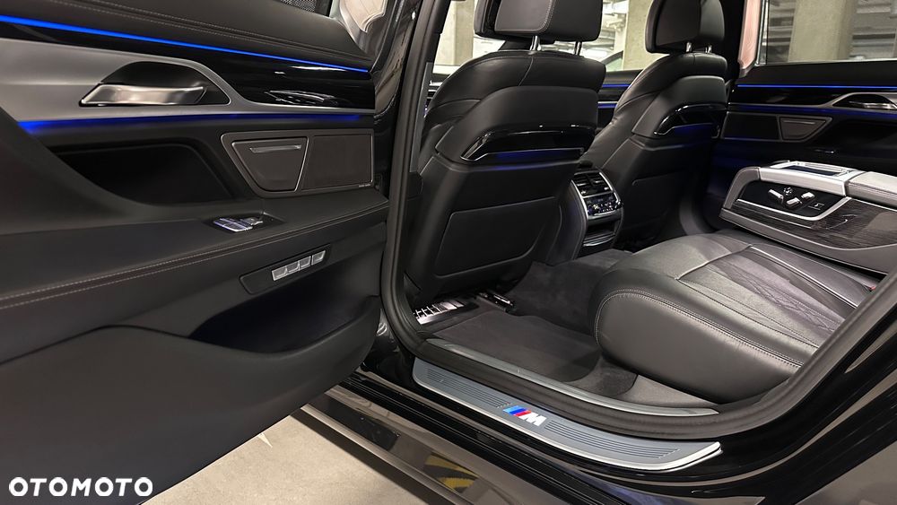BMW Seria 7 750Li xDrive Edition Exclusive - 31