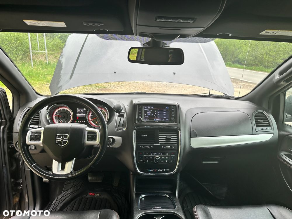 Dodge Grand Caravan 3.6 R/T - 13