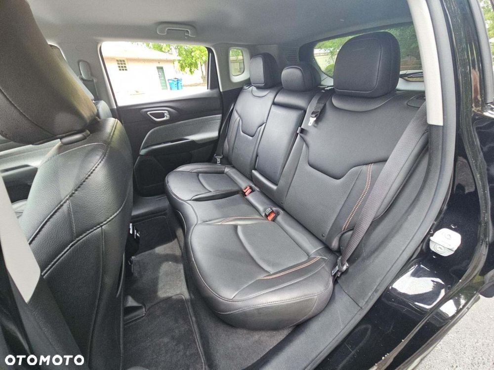 Jeep Compass - 9