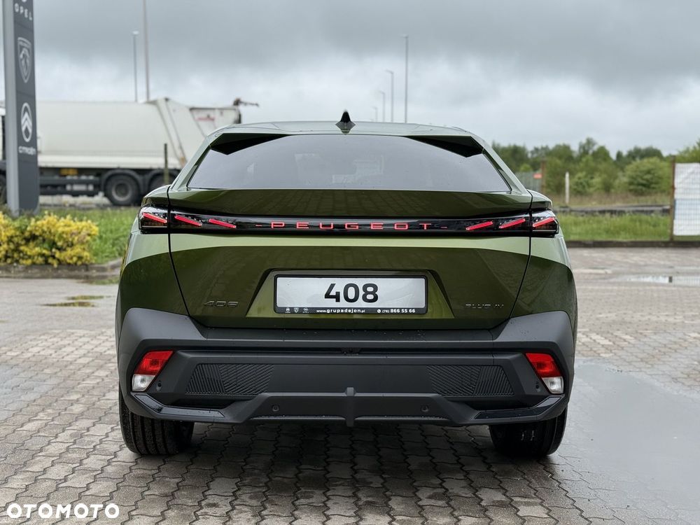 Peugeot 408 - 10
