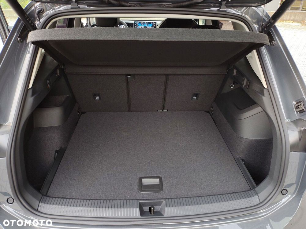 Volkswagen Tiguan - 12
