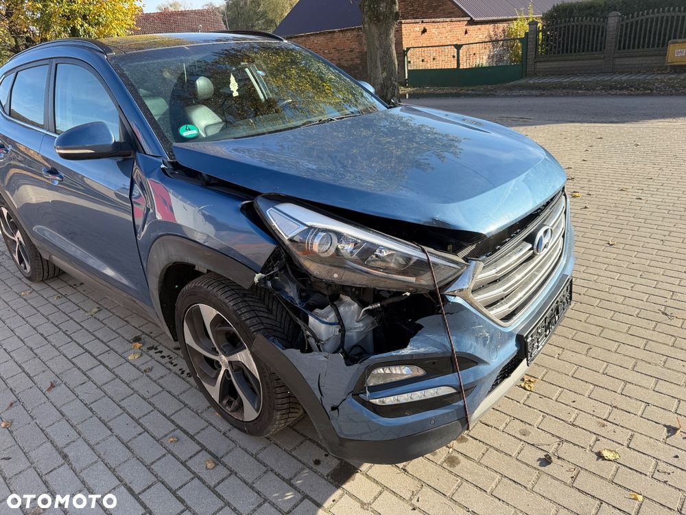 Hyundai Tucson 2.0 CRDi 4WD Automatik Advantage - 18