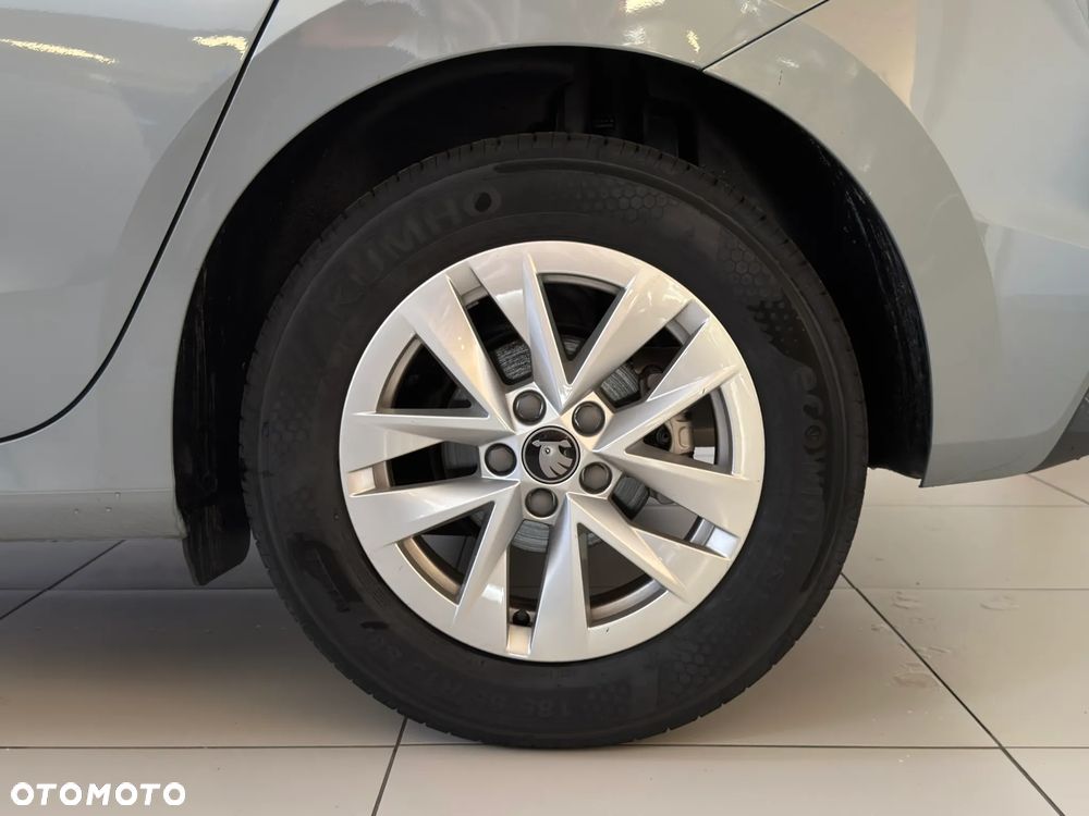 Skoda Fabia 1.0 TSI Drive - 39