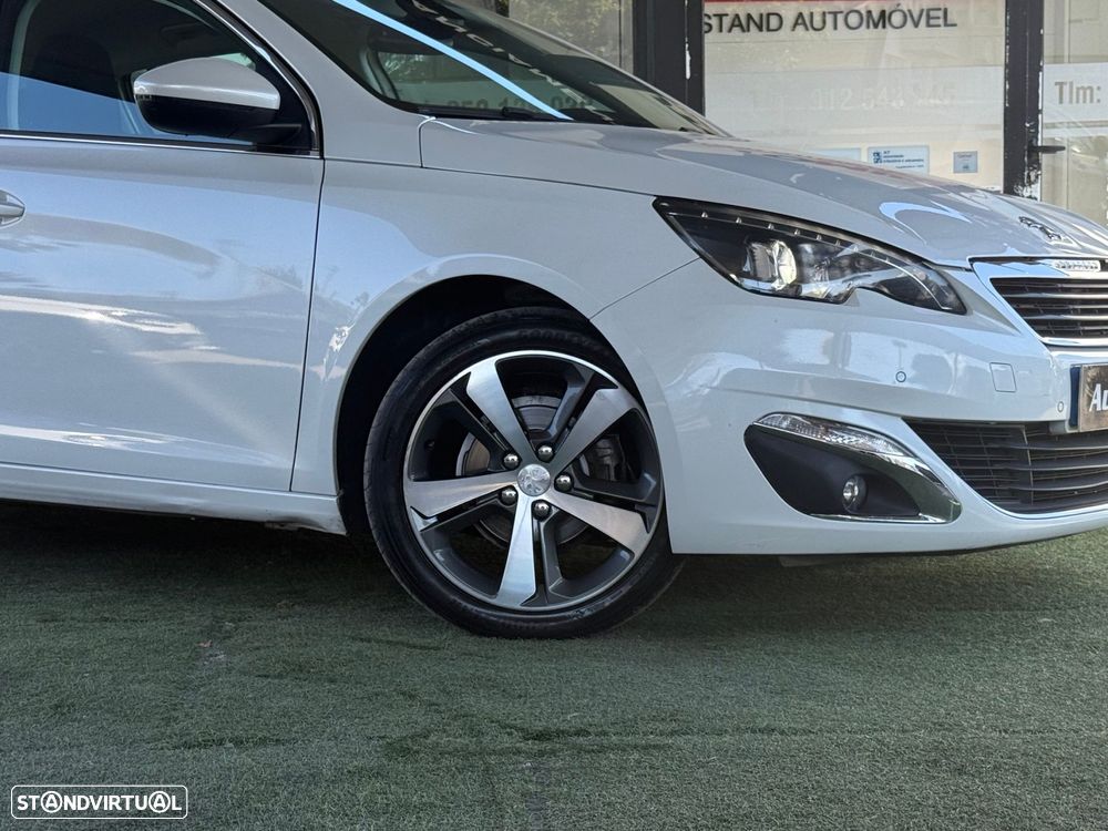 Peugeot 308 - 40