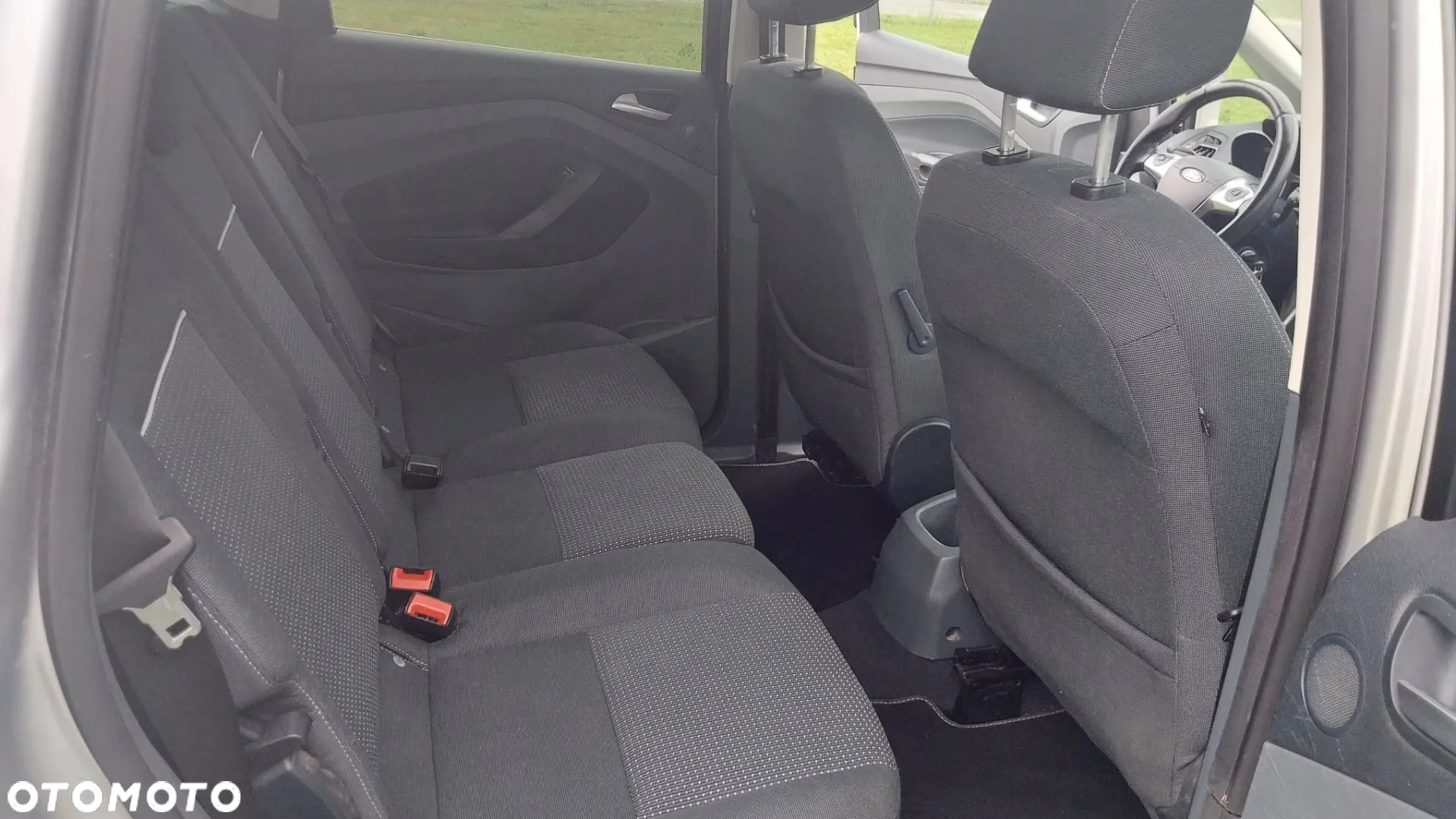 Ford C-MAX - 12