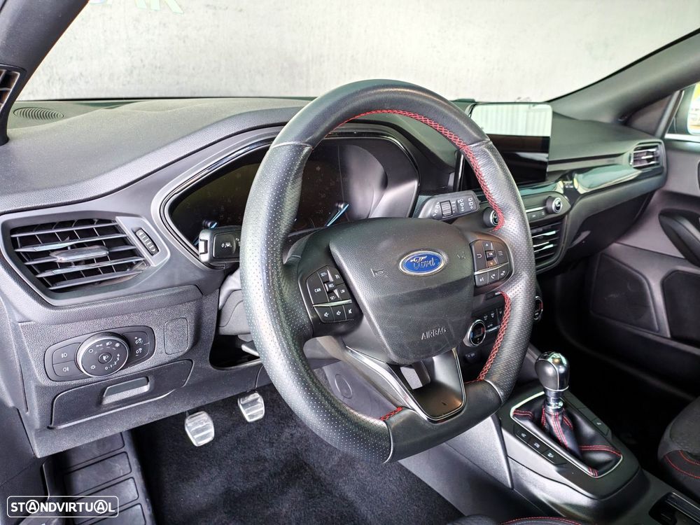 Ford Focus SW 1.5 TDCi EcoBlue ST-Line - 14