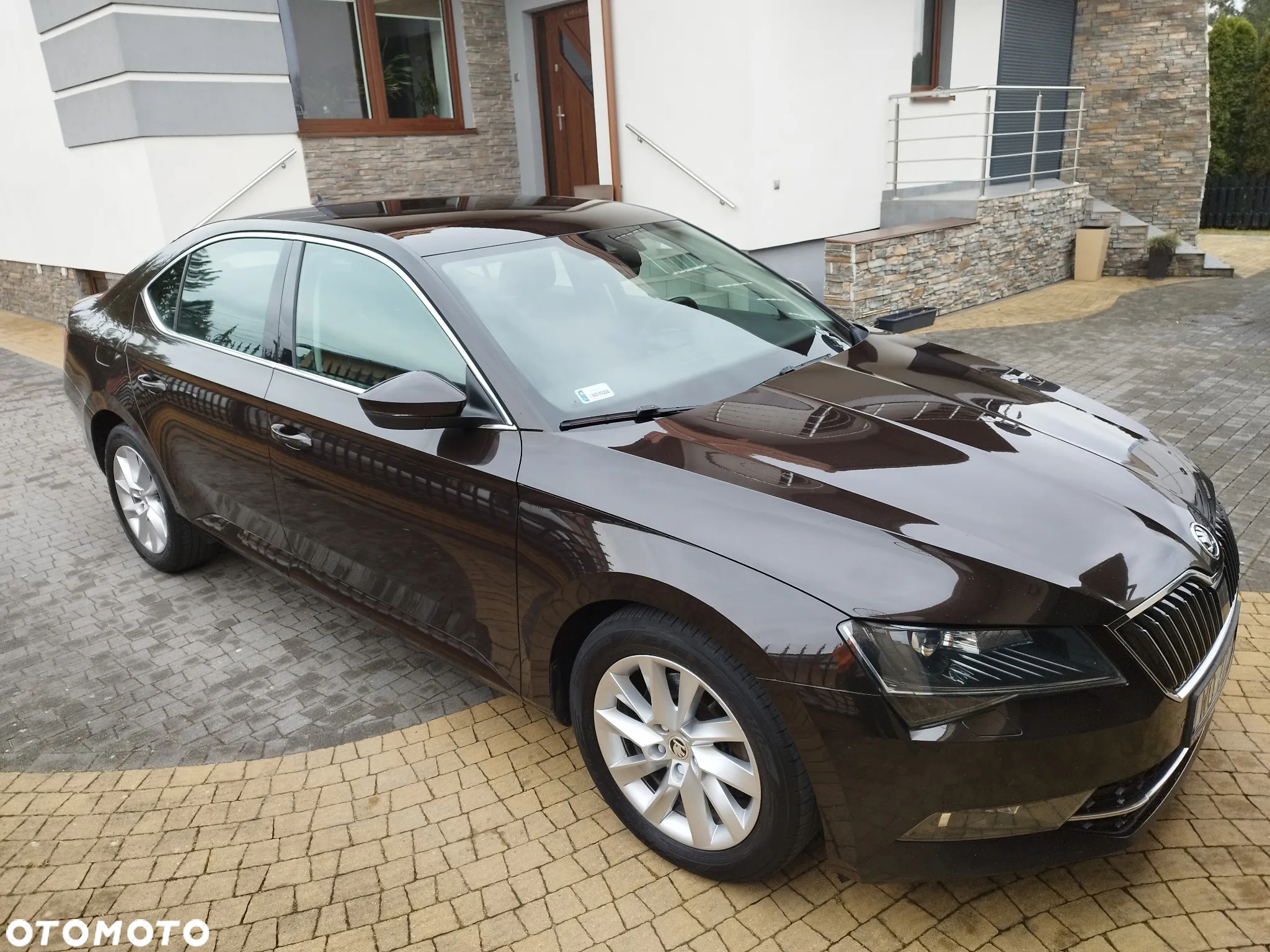 Skoda Superb 2.0 TDI Style DSG - 4