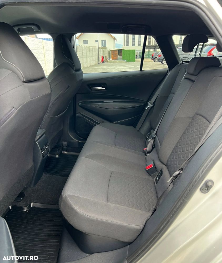 Toyota Corolla 1.8 Business Edition - 8