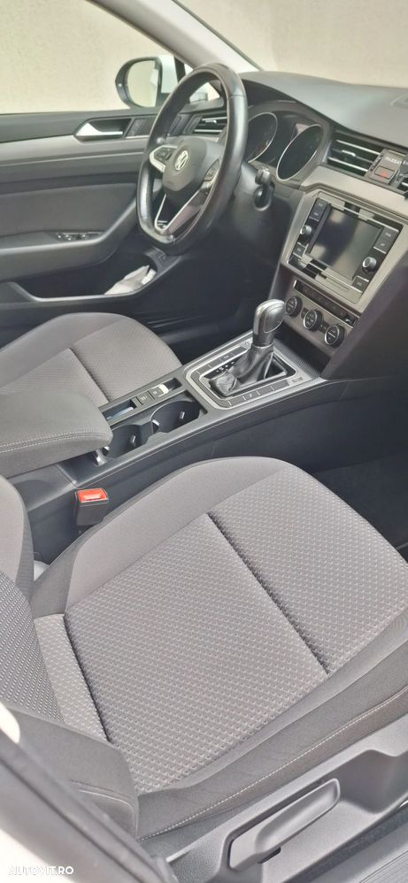 Volkswagen Passat 1.5 TSI ACT DSG Advance - 12