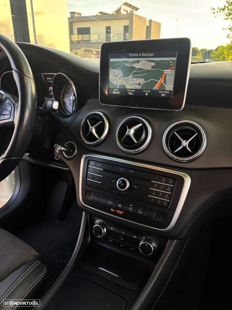 Mercedes-Benz CLA 180 d 7G-DCT Urban - 21