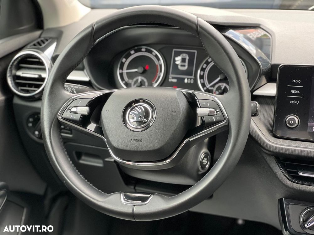 Skoda Fabia 1.0 MPI 80 CP Essence - 17