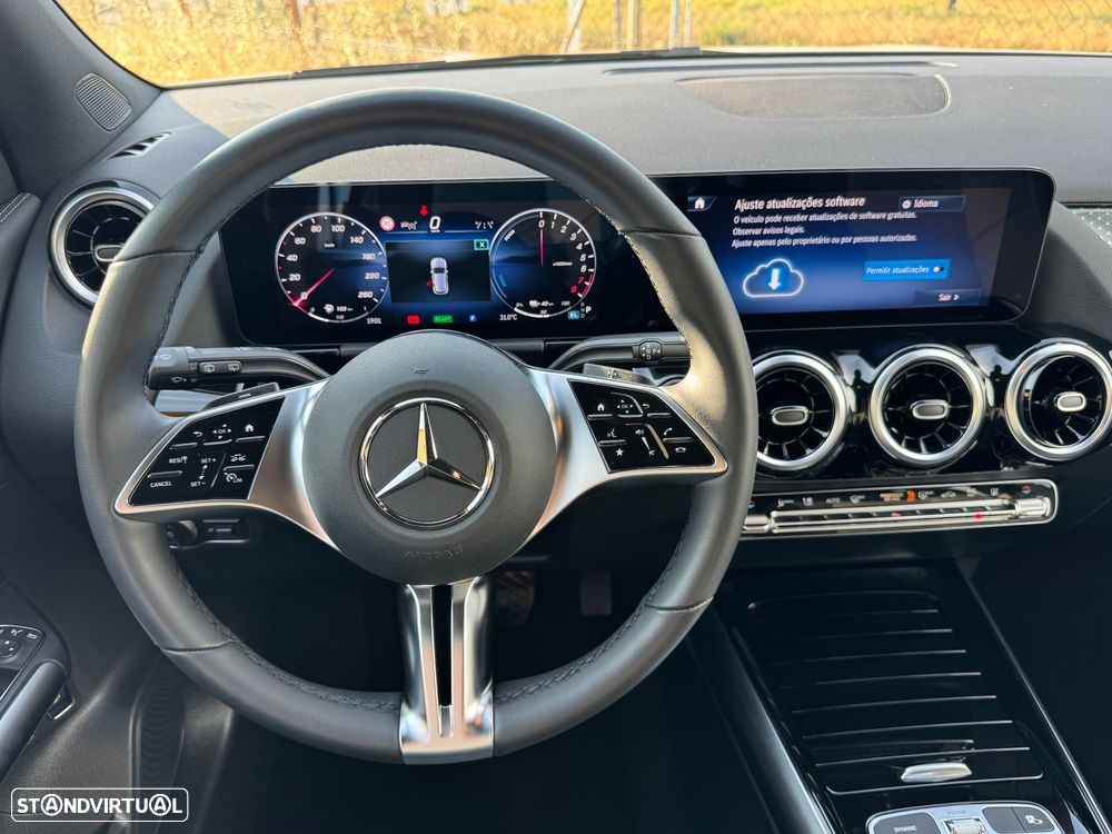 Mercedes-Benz GLA 250 e 8G-DCT Edition Progressive Line - 17
