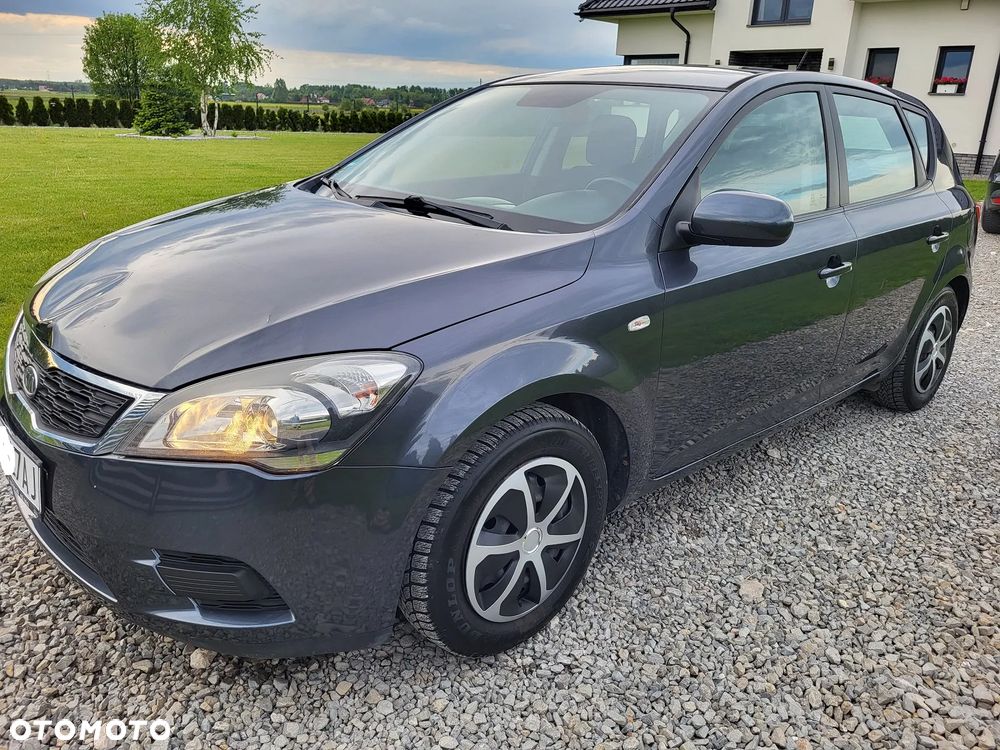 Kia Ceed 1.4 Comfort + - 27