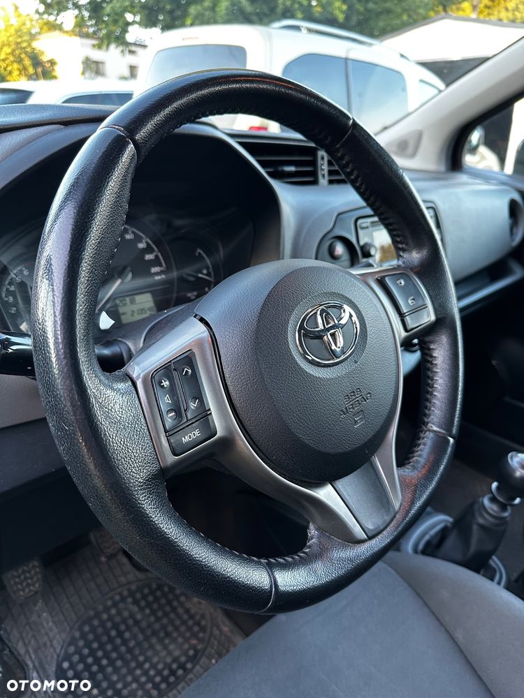 Toyota Yaris - 6