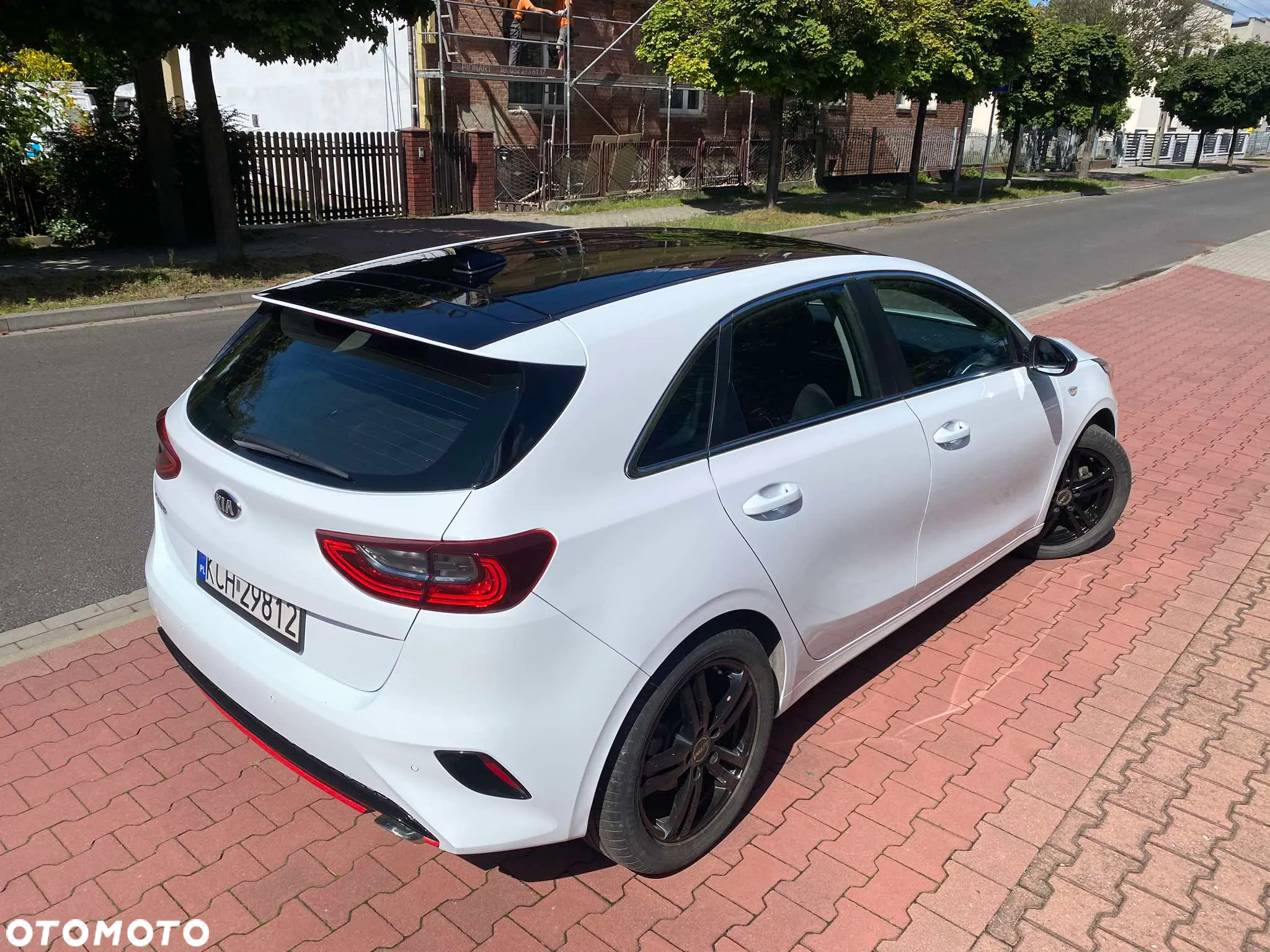 Kia Ceed - 13