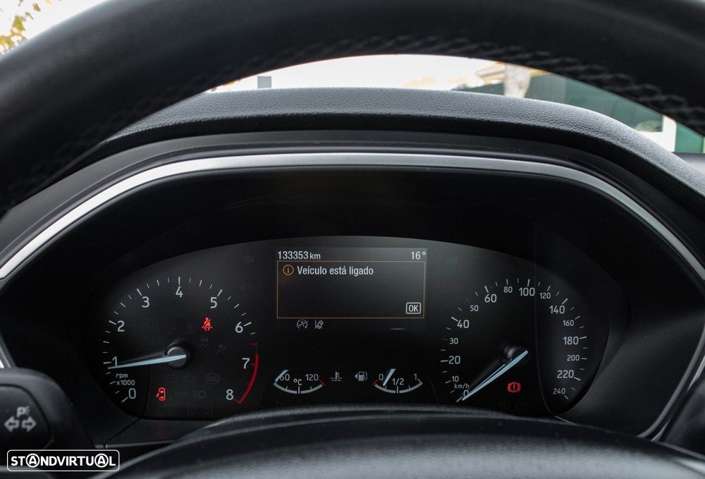 Ford Focus 1.0 EcoBoost S&S COOL&CONNECT - 17