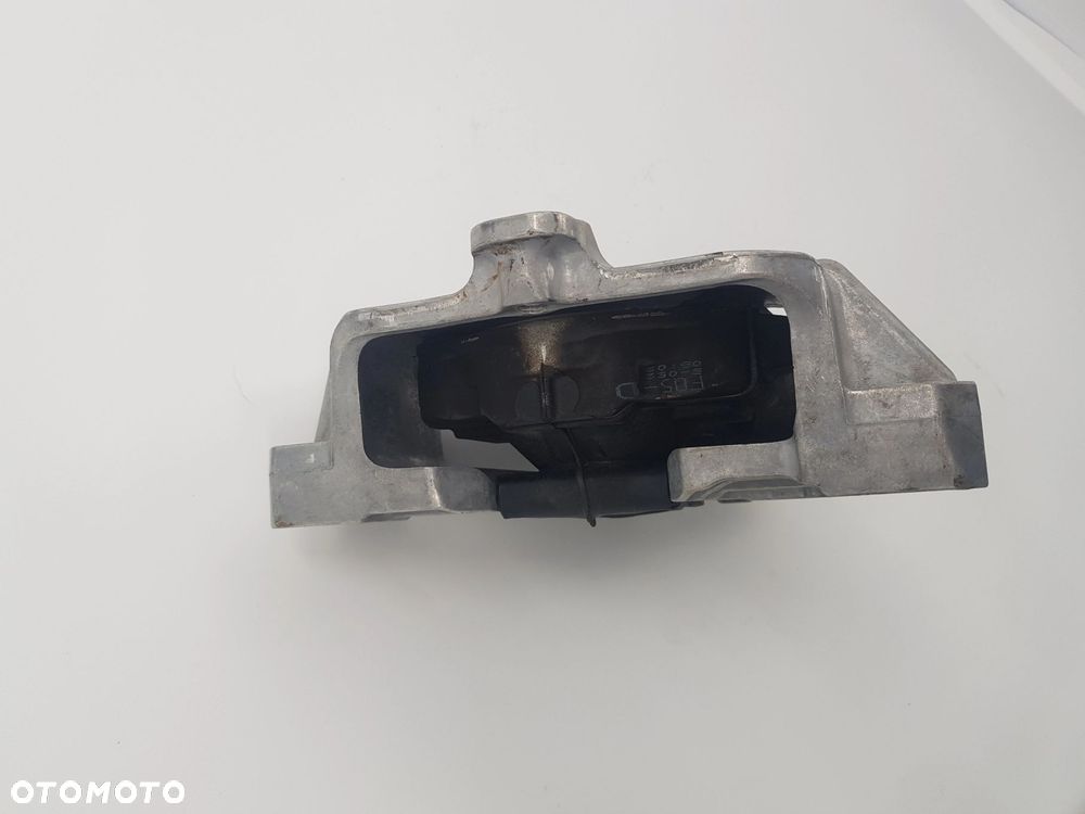 ORYGINALNA TYLNA ŁAPA SKRZYNI MERCEDES W177 C118 W247 A2472406000 - 4