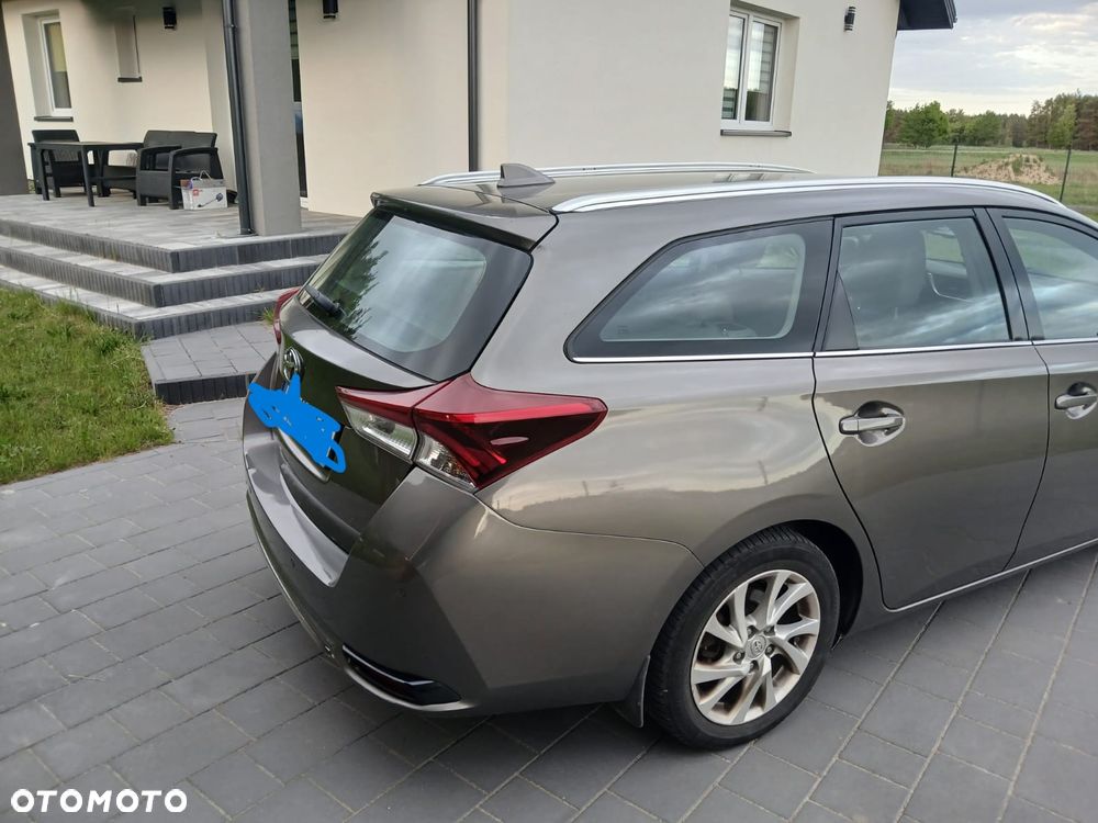 Toyota Auris 1.6 Prestige - 19