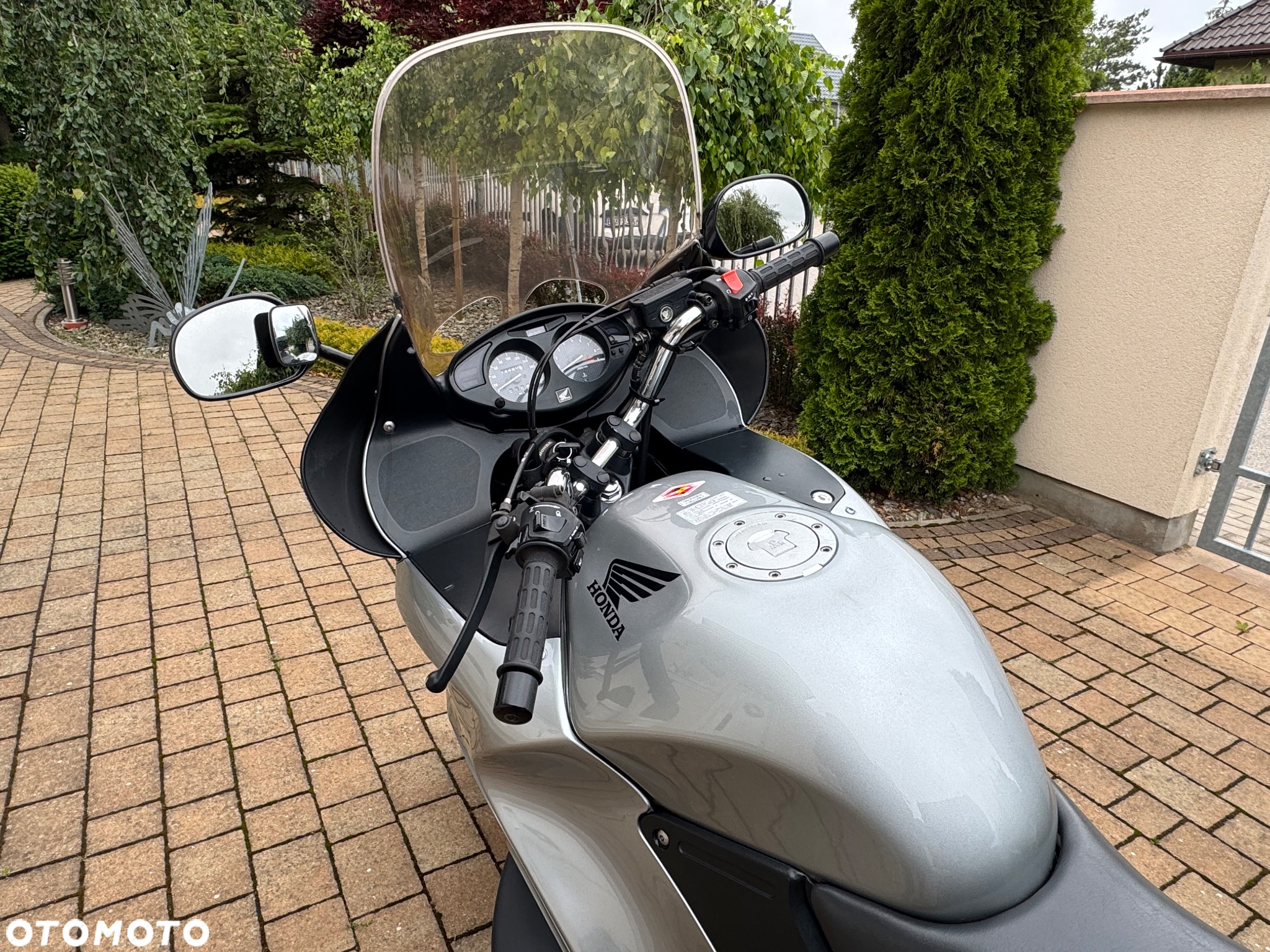 Honda NT - 20