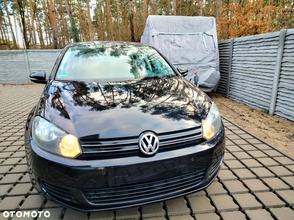 Volkswagen Golf - 2