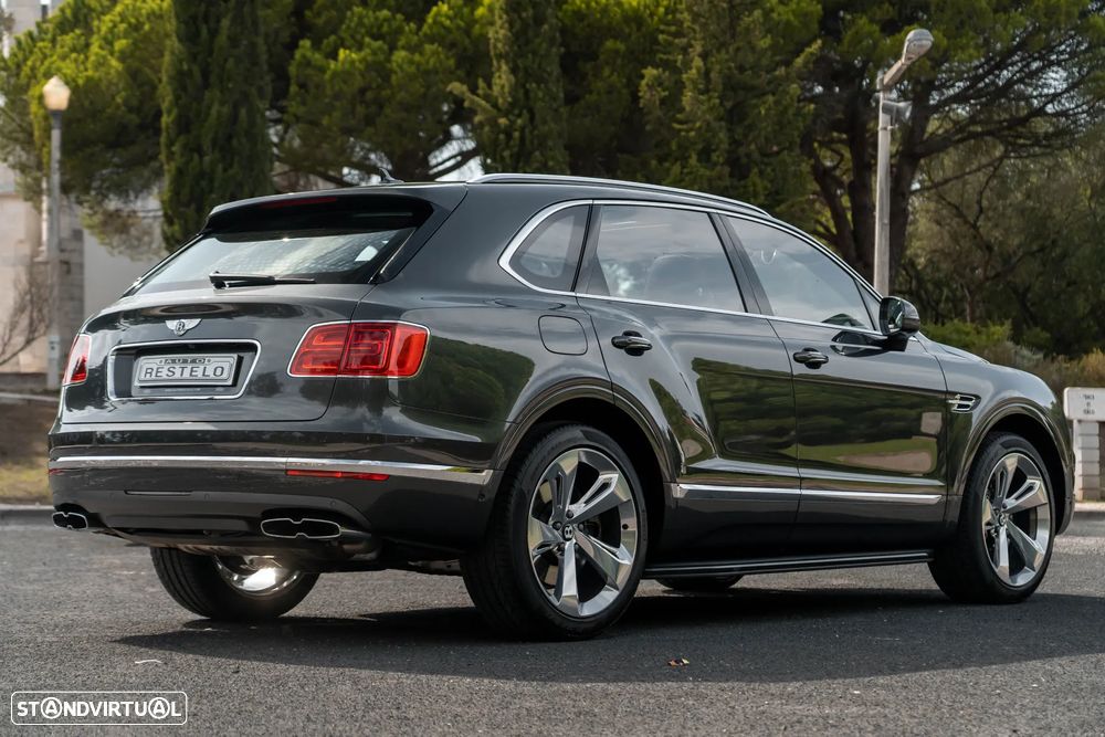 Bentley Bentayga V8 - 2
