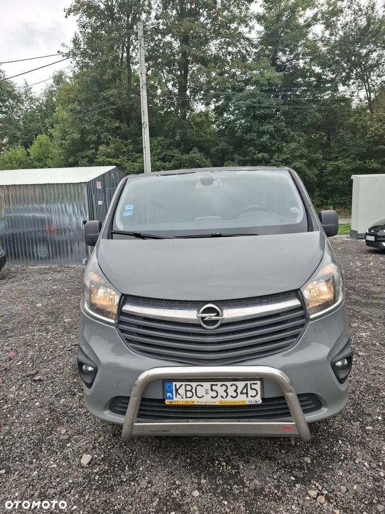 Opel Vivaro - 1