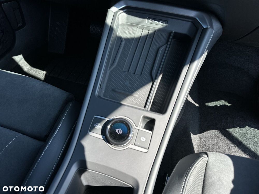 Volkswagen T-Roc - 24