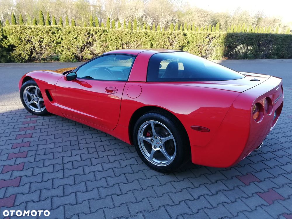 Chevrolet Corvette - 1