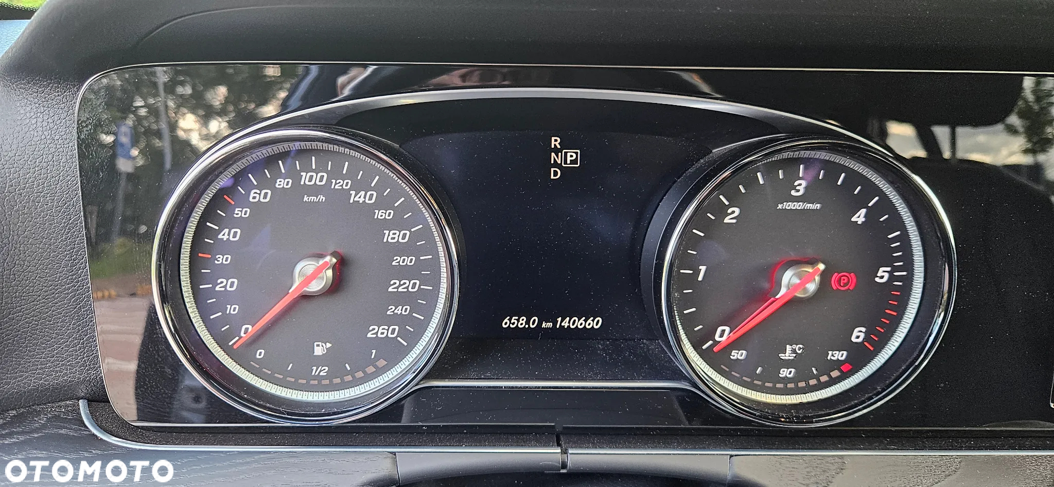Mercedes-Benz Klasa E 220 d 4-Matic 9G-TRONIC - 9