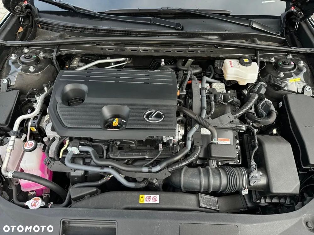 Lexus ES - 15