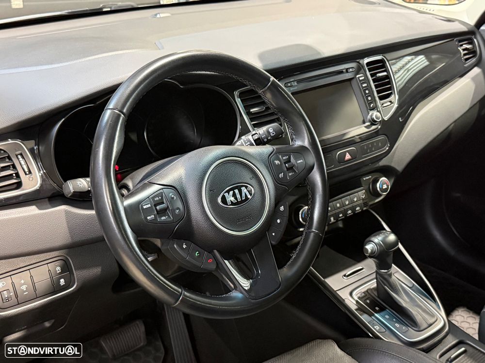 Kia Carens 1.7 CRDi ISG TX 7DCT - 17