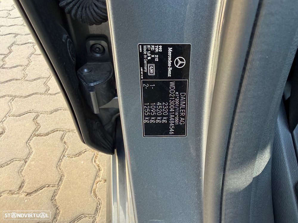 Mercedes-Benz E 220 d AMG Line - 16