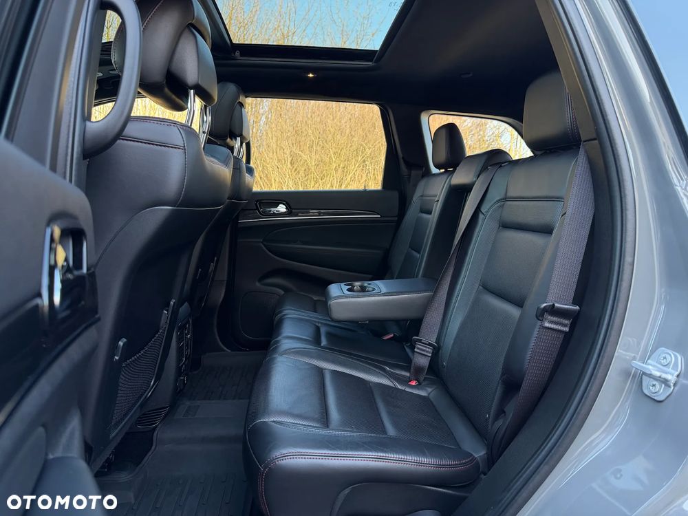 Jeep Grand Cherokee - 17