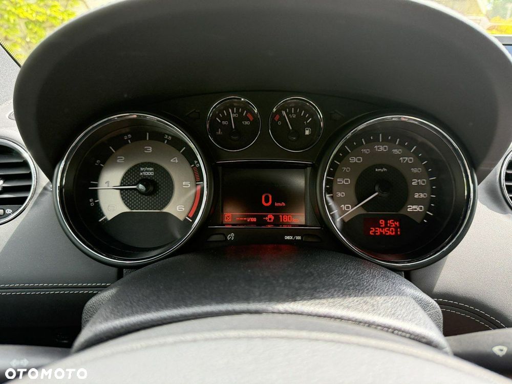 Peugeot RCZ 2.0 HDi - 25