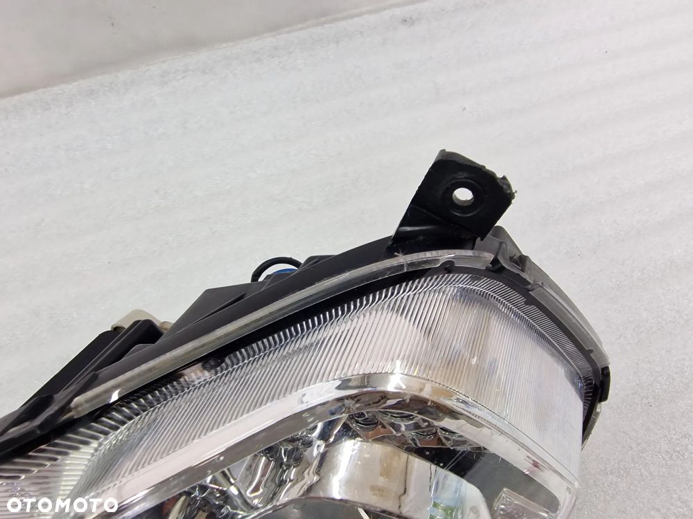 HYUNDAI GRAND SANTA FE III 12- PRAWY HALOGEN LED / DRL , SPRAWNY LED , NR 92202-B8 / 92202-B8100 , NR AUKCJI H264 - 8