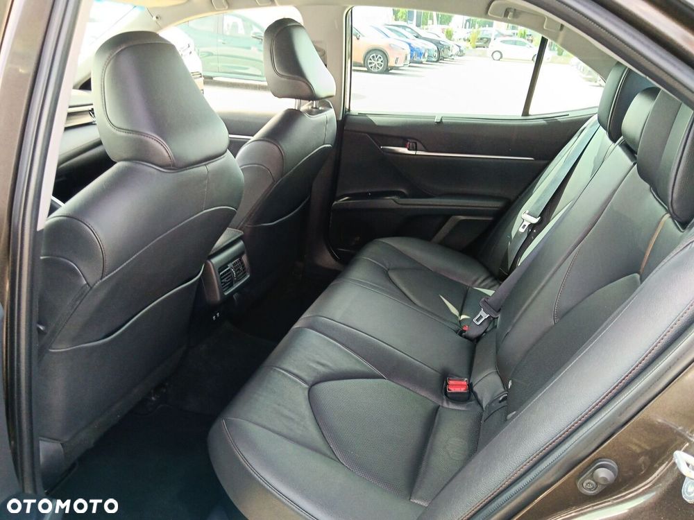 Toyota Camry 2.5 Hybrid Executive CVT - 15