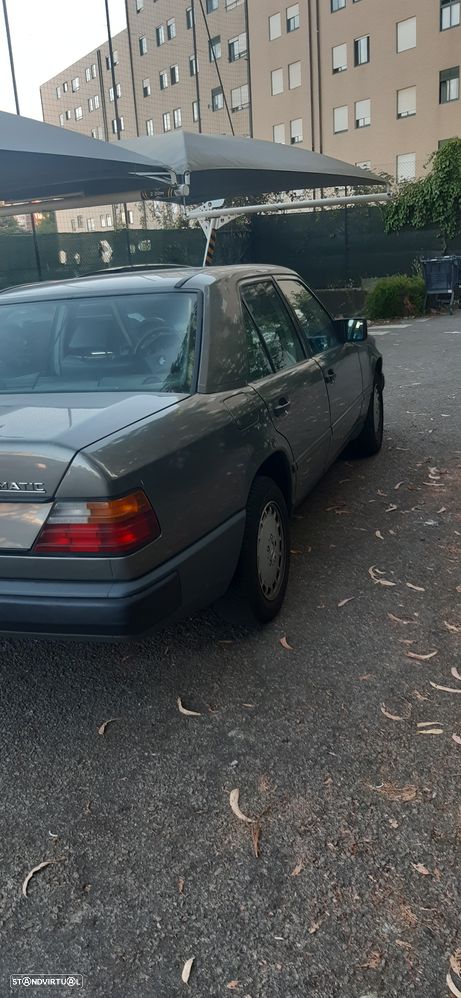 Mercedes-Benz W124 (1984-1997) - 12