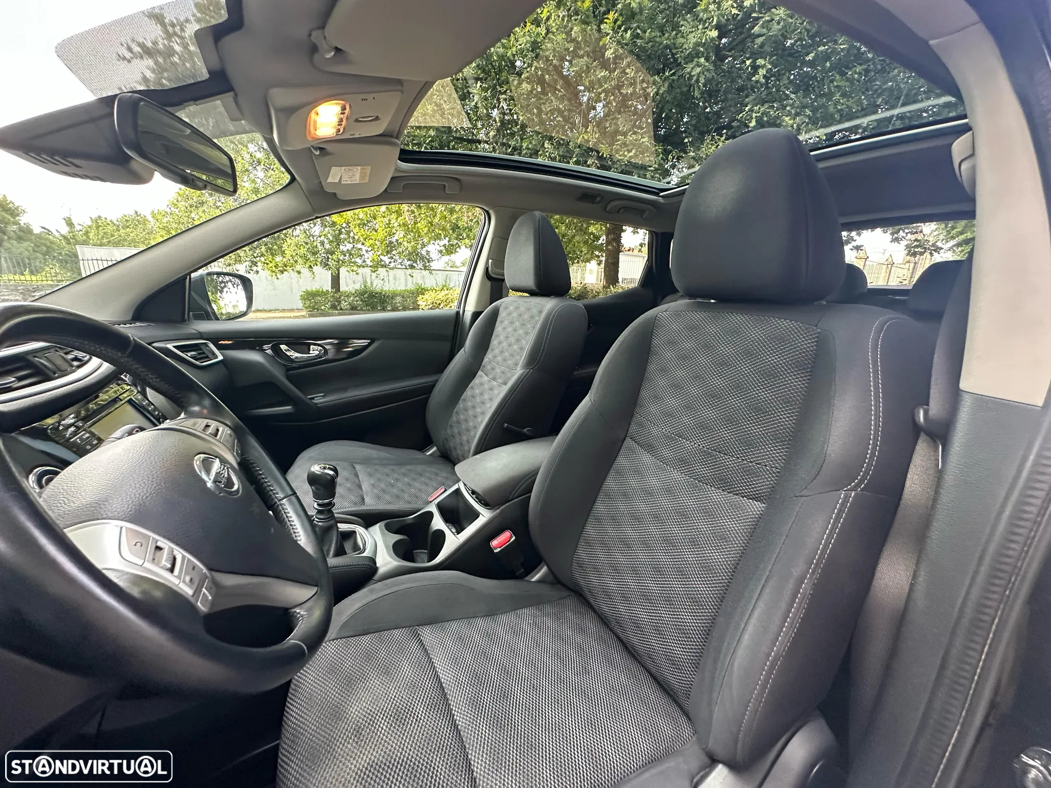 Nissan Qashqai 1.5 dCi N-Connecta 18 - 9