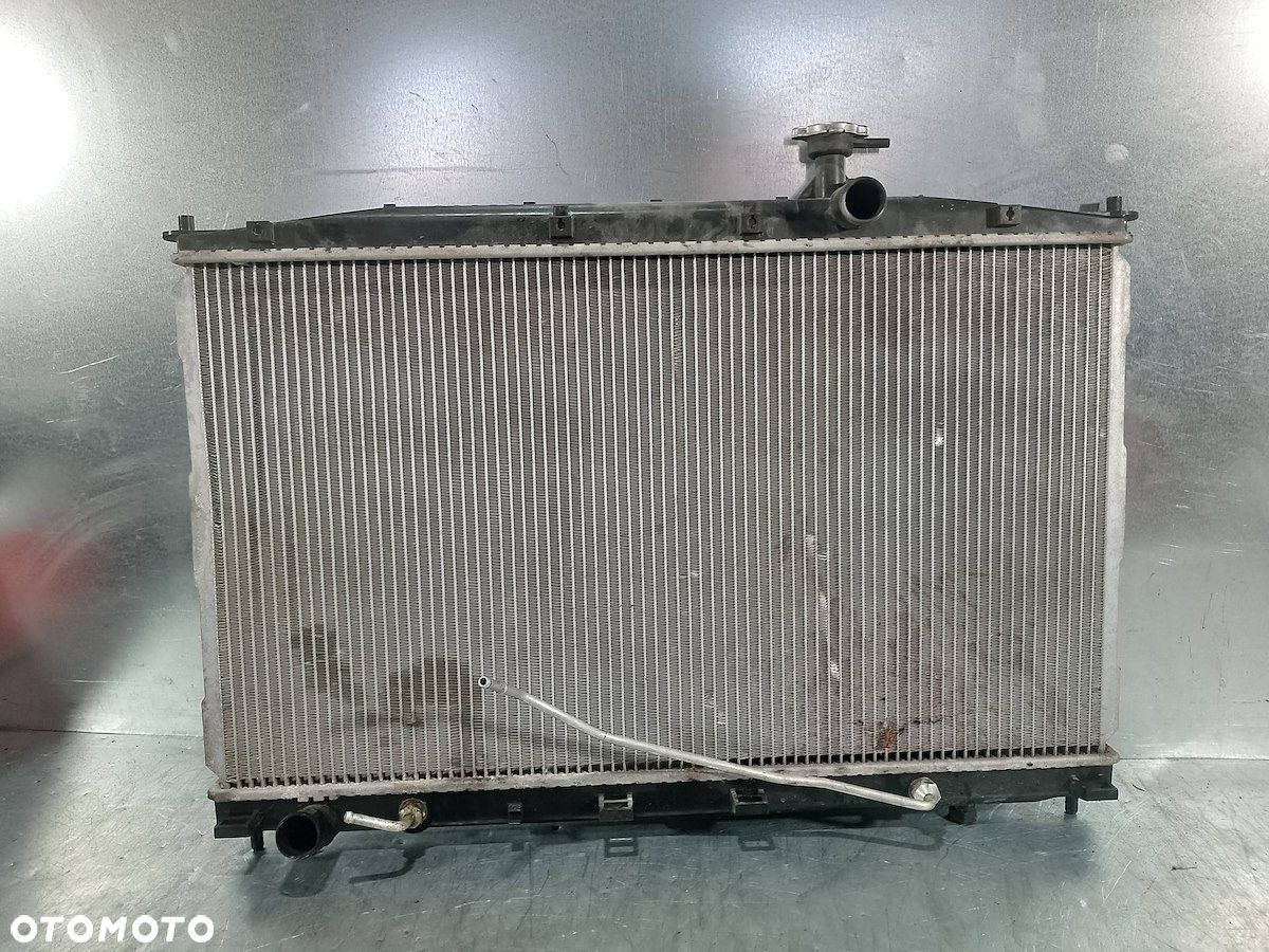 CHŁODNICA WODY AUTOMAT HYUNDAI SANTA FE II 3.3 V6 - 1