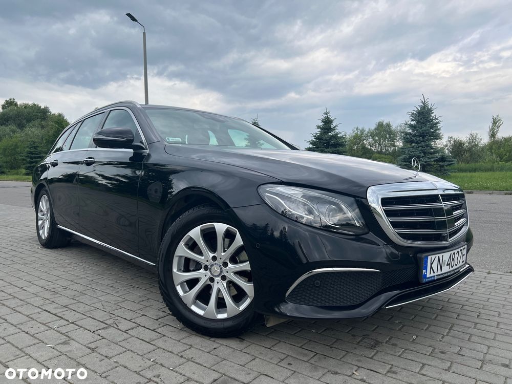 Mercedes-Benz Klasa E 220 d 9G-TRONIC Exclusive - 2