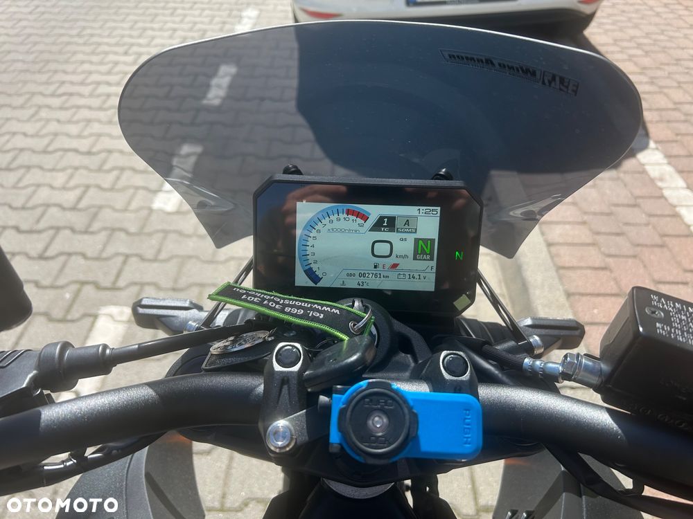 Suzuki GSX - 2