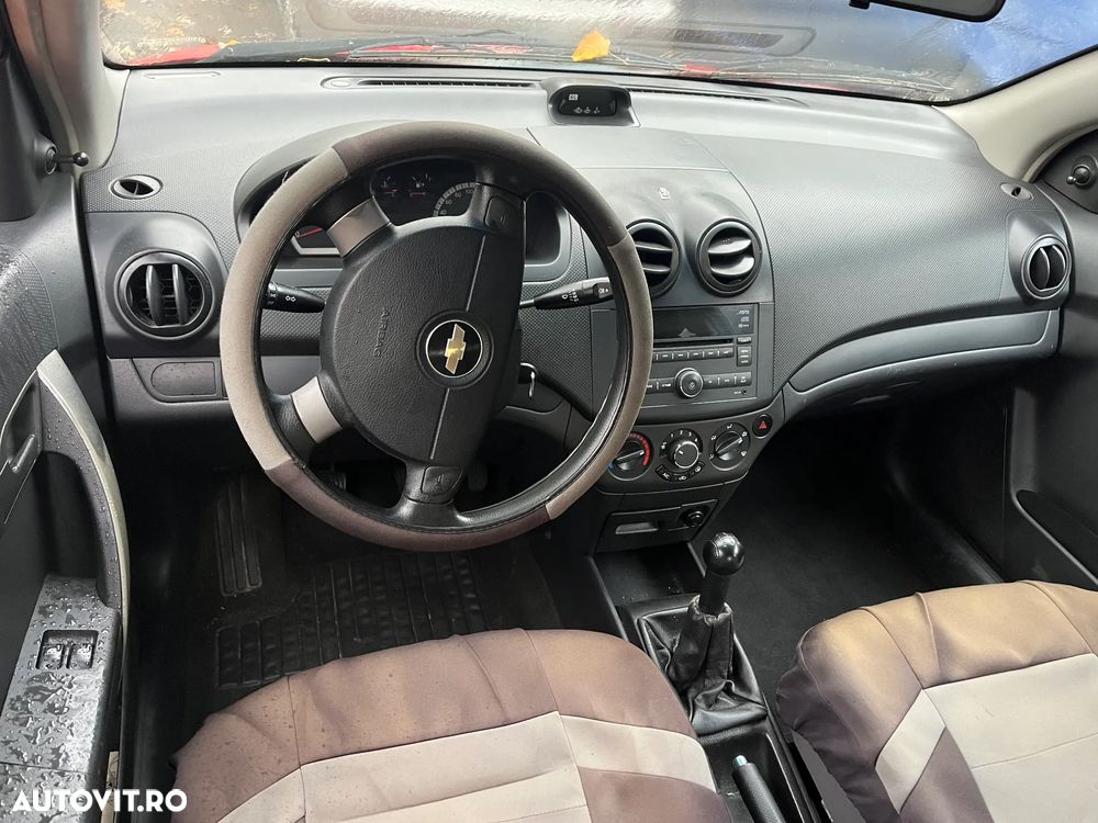 Dezmembrez Chevrolet Aveo 2008 rosu 1,2 benzina - 8